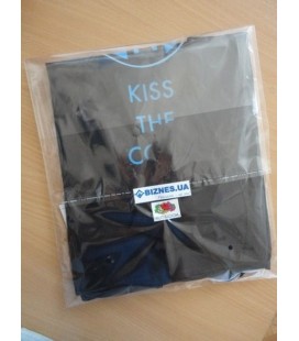 Упаковка для одежды с клеевой полосой